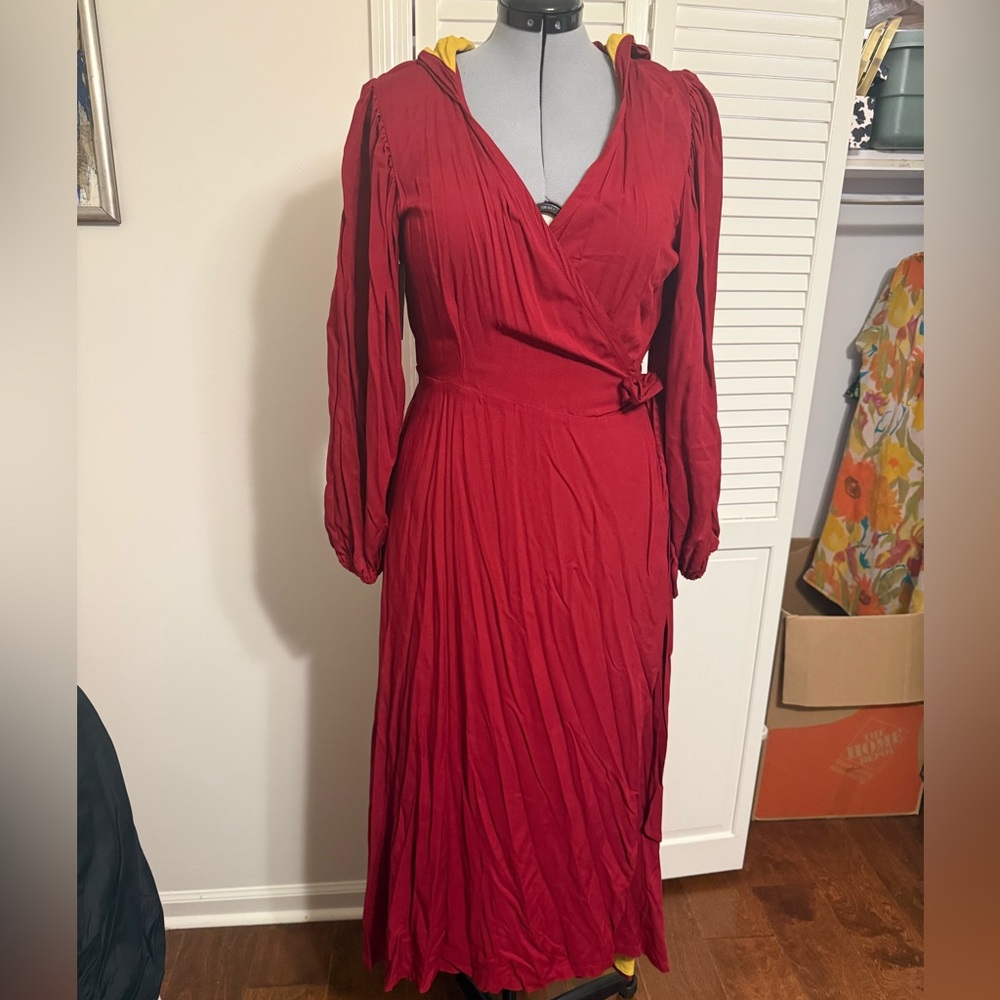 Oblong Box Shop Hooded Wrap Dress